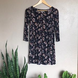 Lush keyhole flower/paisley short dress